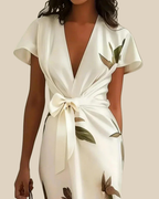 Michelle | Midikleid mit botanischem Wickeldesign
