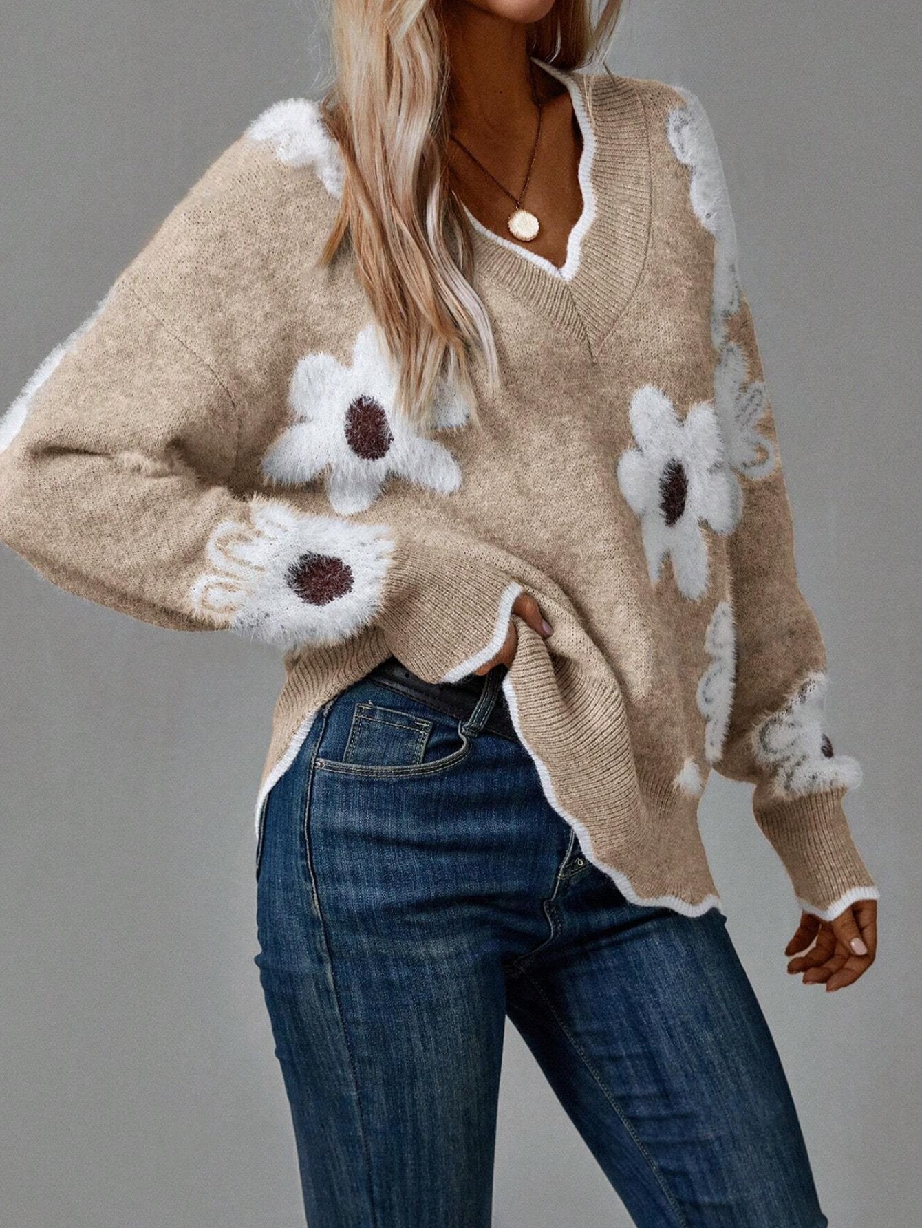 Florentine - Pull Floral Élégant avec Bordure Festonnée