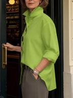 Rosalind | Blouse à col montant et boutons décoratifs