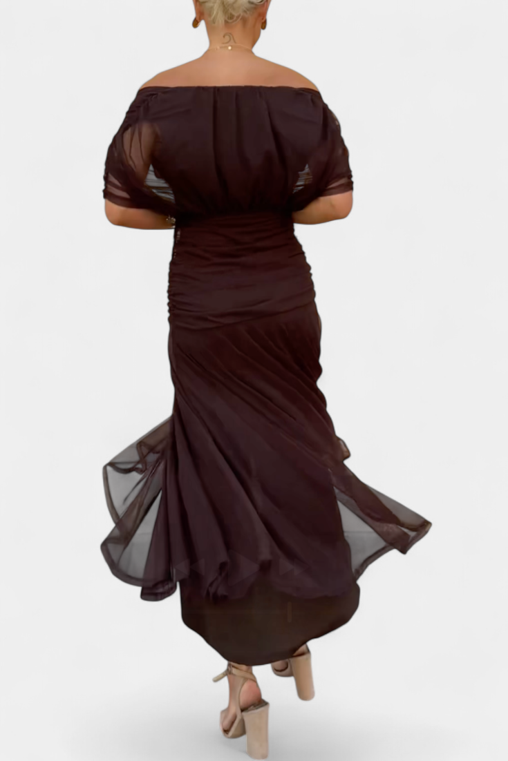 Helena | Plissiertes Maxikleid mit Taillenbetonung
