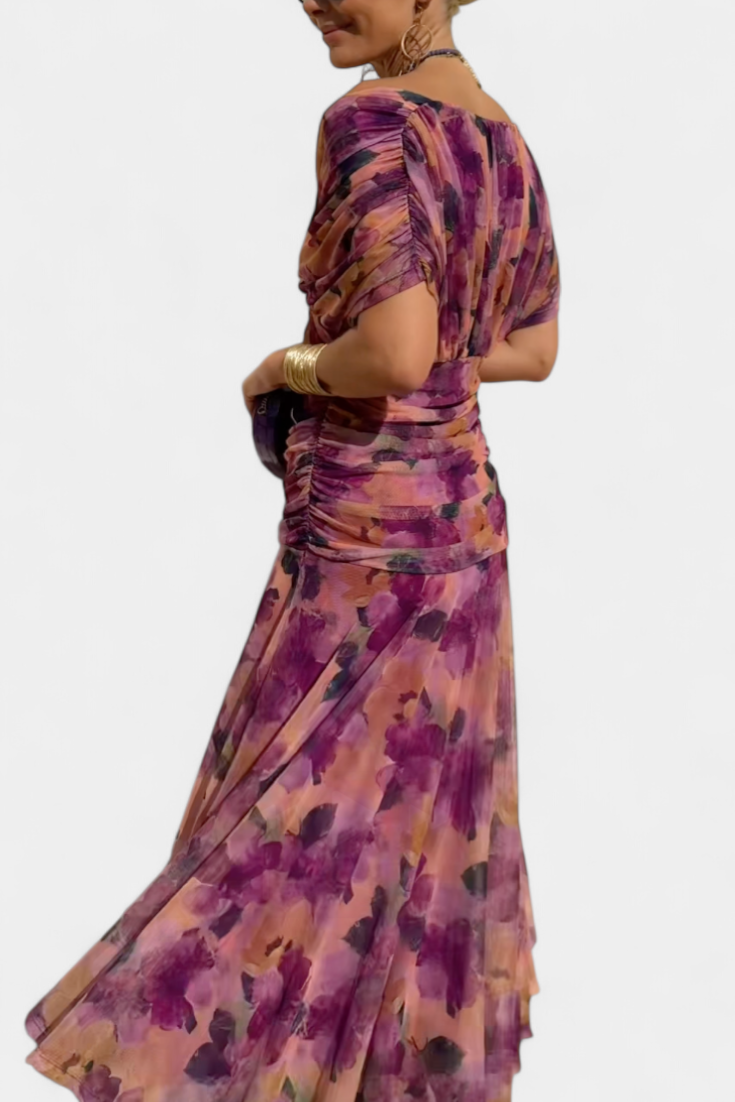 Helena | Plissiertes Maxikleid mit Taillenbetonung