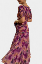 Helena | Plissiertes Maxikleid mit Taillenbetonung